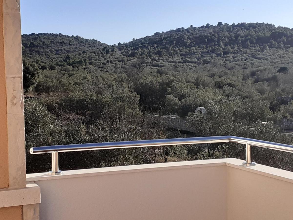Villa Palfi Jezera Bagian luar foto