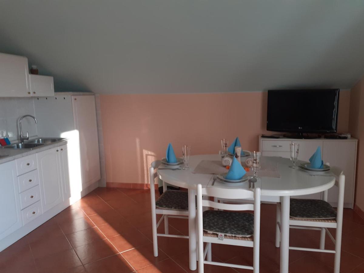 Villa Palfi Jezera Bagian luar foto