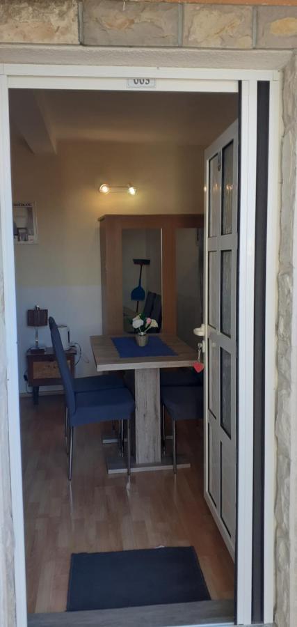 Villa Palfi Jezera Bagian luar foto