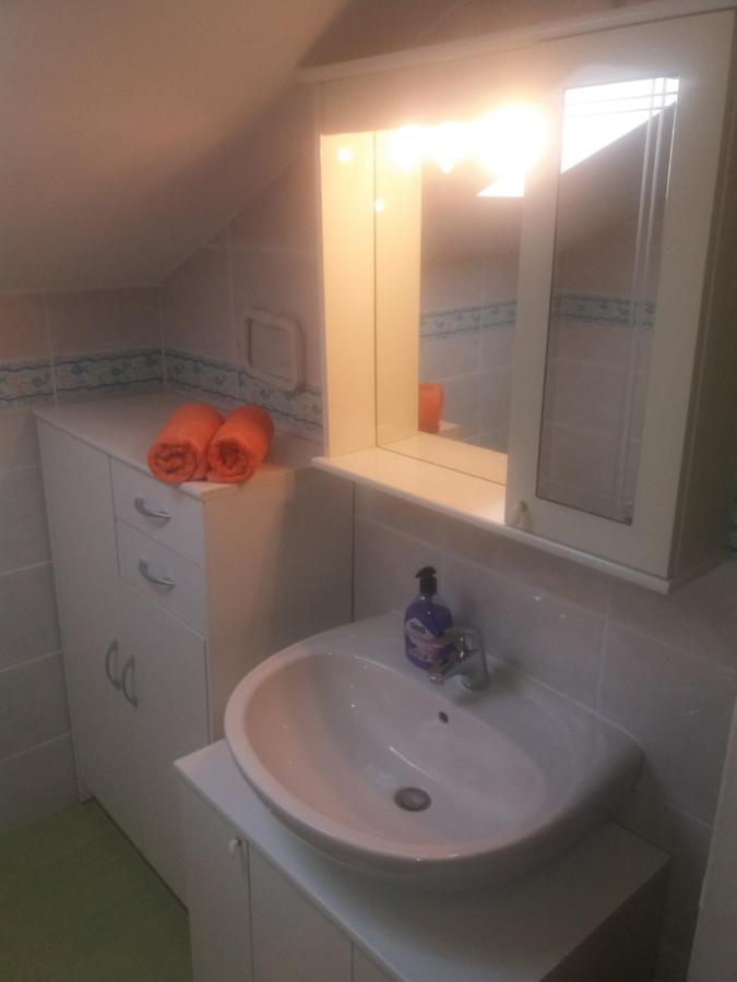 Villa Palfi Jezera Bagian luar foto